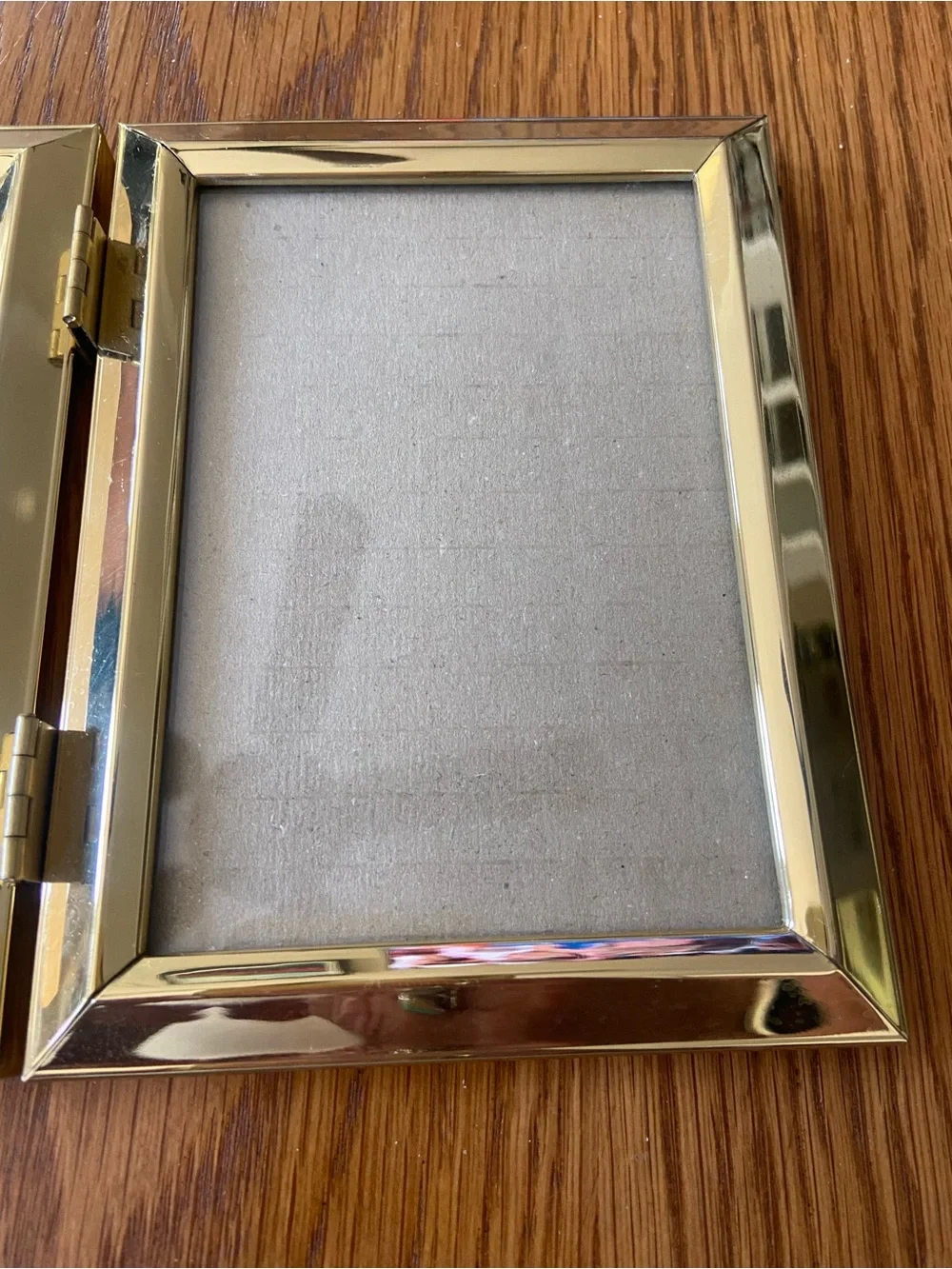 Vintage Brass Double Hinged Picture Frame - 4x6 inch pictures